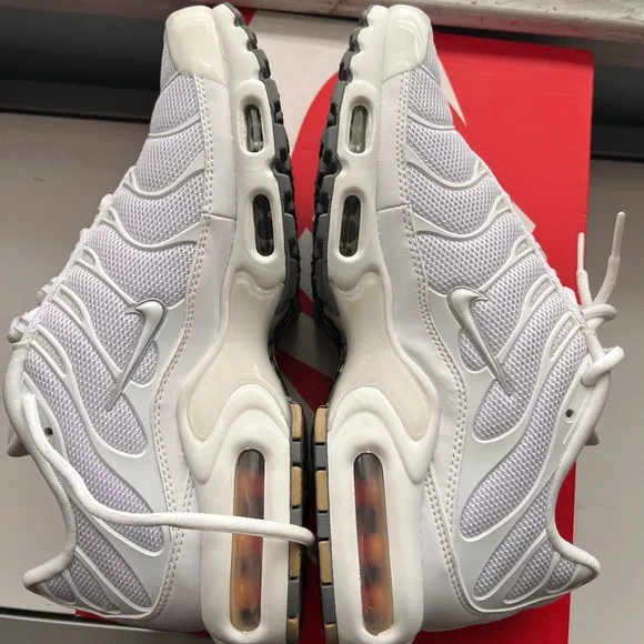 Nike Air Max Plus Triple White Men’s 8